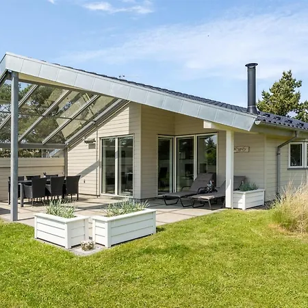 Thove - 600m From The Sea By Interhome *
